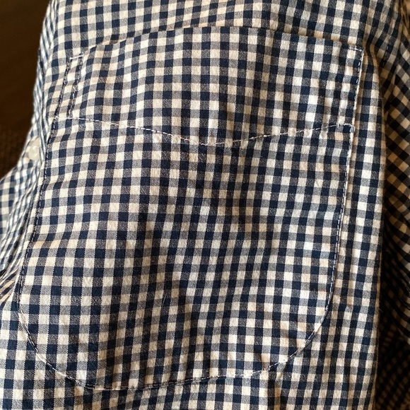 Men’s J. Crew size small slim untucked Oxford long sleeve button down shirt - Picture 5 of 6